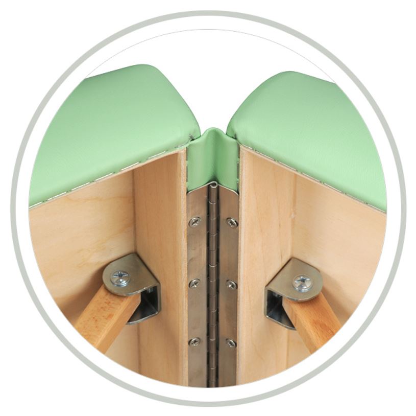 K-Active_Habys_Holz_Detail_Scharnier